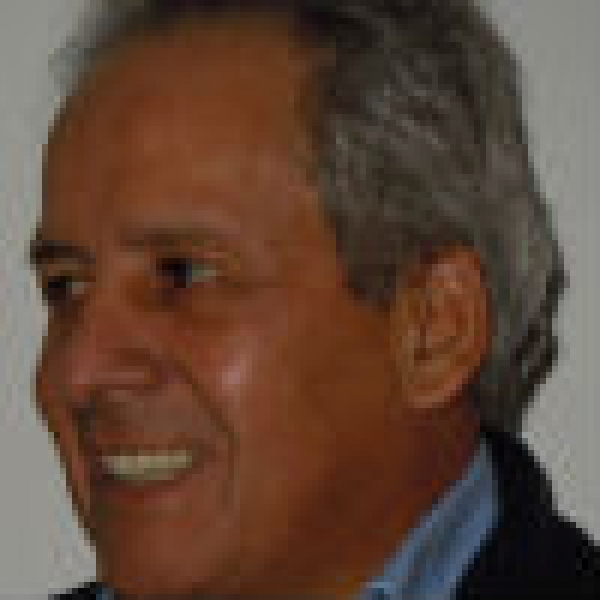 El profesor Carlos Mej&iacute;a presenta un detallado art&iacute;culo sobre la "Masacre de las Bananeras"