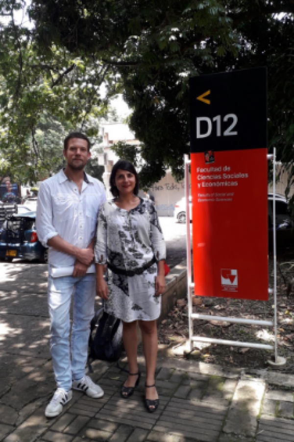 Celebramos cineforo "Voces de guerrilla -  - la desmovilizaci&oacute;n del Frente Sexto de las FARC EP"