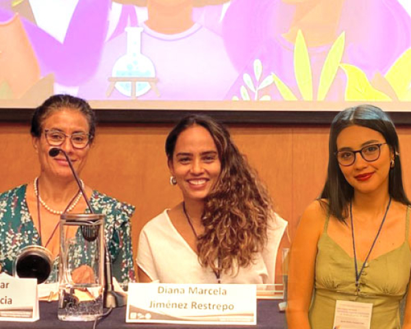 Docentes y estudiante de la Facultad de Ciencias Sociales y Econ&oacute;micas, hicieron parte del Primer Congreso Internacional sobre Feminismo y Econom&iacute;a
